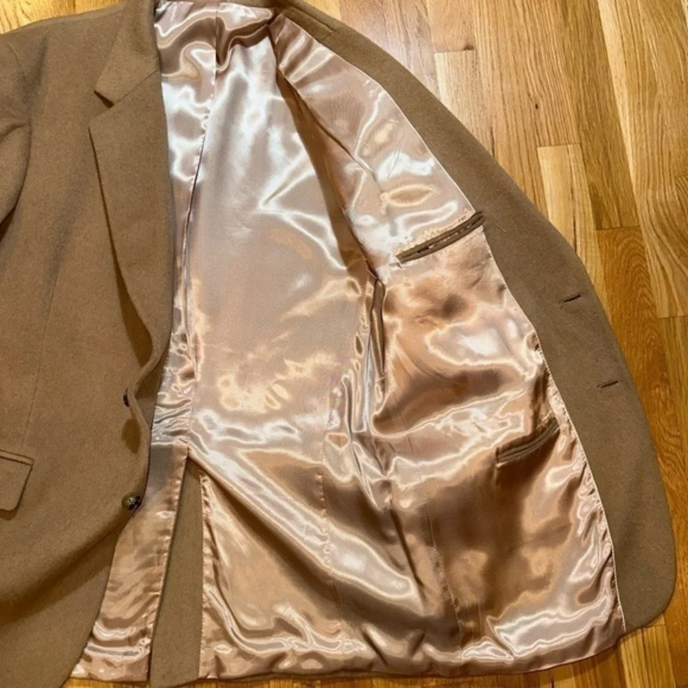 WALTER PYE’s CAMEL HAIR SPORTS COAT 46 L.  Looks Brand‎ New